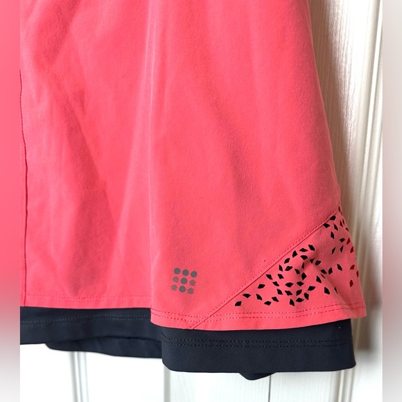 TITLE NINE Nimblene Skort Skirt Boy Shorts Coral Pink Gray Laser Cut Out 150997 - Picture 2 of 11